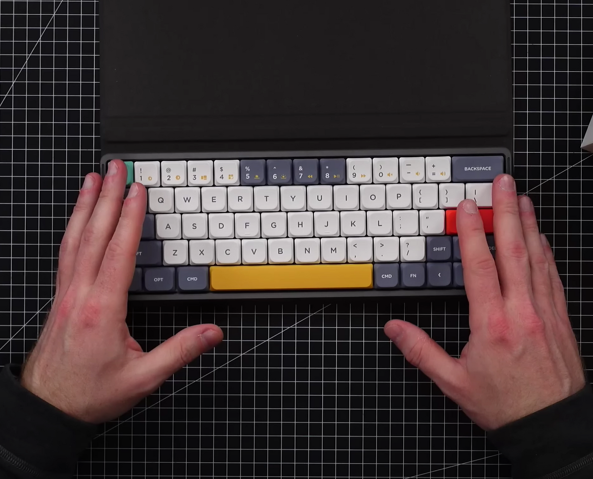 Wireless mechanical keyboard for Mac, Windows and Android